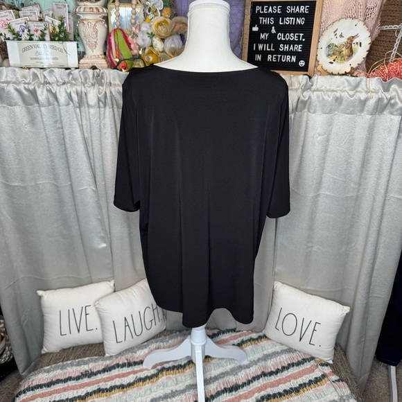 Susan Graver Gray Relaxed Blouse Size 1X - Picture 4 of 6